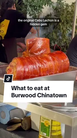 @Burwood Chinatown has their Mid Autumn Festival this long weekend so here are some of my food and drink recommendations from their night market food stalls to their restaurants 🥰 They’ll also have free activities like face painting, balloon animals, live performances, dragon dancing and art workshops too!  Food and drinks mentioned:  @Sydney Cebu Lechon Original Cebu Lechon  Yummy Egg Burger (night market food stall)  Geprek smashed fried chicken with OG sambalado sauce  @TigerSugarSydney strawberry mochi drink bubble tea @demochi donuts Creamium hokkaido soft serve  Inada Sushi 5 kinds sashimi Tanghulu strawberry and cherry tomato sugar coated sticks Uncle Bird pork belly and OG fried chicken baos #burwoodchinatown #burwoodfestival #midautumnfestival #burwoodfood #sydneynightmarket #sydneyevents 