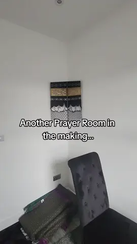 Prayer Room in Ilford 😍 #wallart #wallcalligraphy #islamicart #arabicart #arabiccalligraphy #wallartwork #wall #fypシ #ssn 