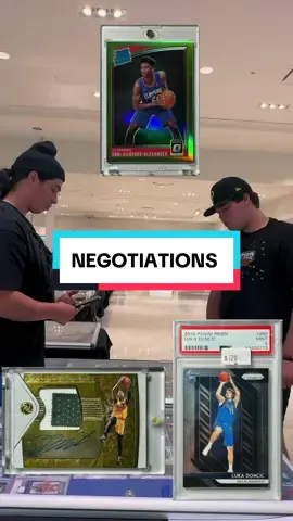 CASHING OUT CARDS AT A CARD SHOW 🤝 #sportscards #viral #fyp #cardshow #trending #fypシ #stonechase 