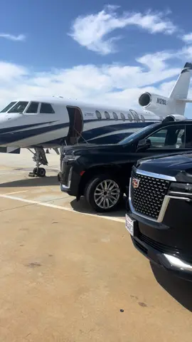 laxblacklimo Picking up VIP today. Two Escalade full day jbs. #laxblacklimo#hourlyservice#cadillacescala de#transportation#airporttransportation#car service#chauffeurs#professionaldriver#even t#concert#longtrip#airporttransportation#pr ivatejetpickup#luxurycarservice