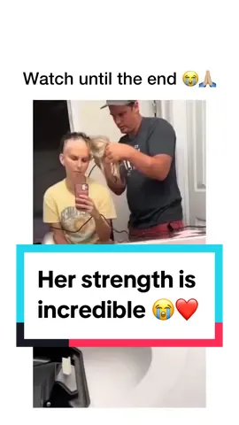 Diagnosed with Stage 4 cancer while pregnant. Given only months to live. This is an incredible story 😭❤️ #cancer #cancersucks #cancerfighter #newmom #strongwomen #parents #cancerawareness #fuckcancer #mom #momwithcancer #fyp #foryou #heartwarming #crying #trynottocry #goodnews #positivity 