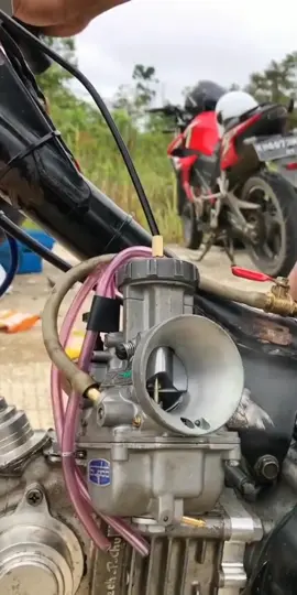 ini dia karbu pemakaian jupiter z 155 CC buruan lihat #karbu #karbu viral tiktok #karburator pe24 karet #Karbu Jupiter Z Ori Nomor 1 #Karbu Honda Genio #karburator #yglagiviral #yglagiviralditiktok #terbaruviral #karbupwk #karbupwk #fypシ #belayer #juviter #jv #karbumotor #gokilabis #dragbik #sperpat #sperpatmotor 