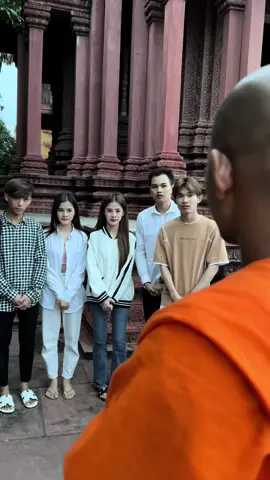 រឿង : កុំជ្រើសផ្លូវខុស ភាគបញ្ចប់ •••••••••••••••••••• គ្រាន់តែជាការសម្ដែងសូមបងប្អូន កុំយកតម្រាប់តាមវិដេអូនេះ បើខុសឆ្គងកន្លែងណាក៍សូមខាន់ទ័យអភ័យទោសផងណាពុកម៉ែបងប្អូន🙏🏻 #ខូសិនfelix @Nimol Felix - ម៉ាក់អូនភូ 