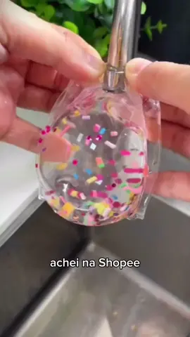 Olha que ótimo presente pro dia das crianças 🤩 Essa fita nano adesiva dupla face amassa, cola, assopra e faz bolha. As crianças vão amar! #Achadinho #AchadinhoShopee #presente #mimo #diadascrianças #top #toy #mamae #brinquedo 