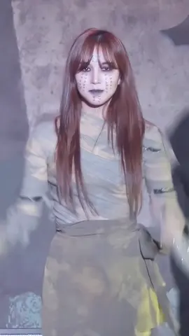 Halloween fancam it’s TT season 😍 #trending #mina #twice #minatwice #minafancam #twicefancam #halloweenfancam 