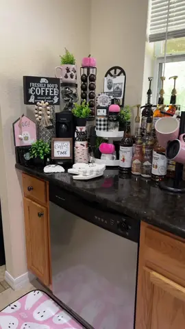 #halloween #decorating #nunezfamilyrealitytv #nunezfamilyof4 #viralghost #fyp #coffeetiktok #coffeebar #coffee 