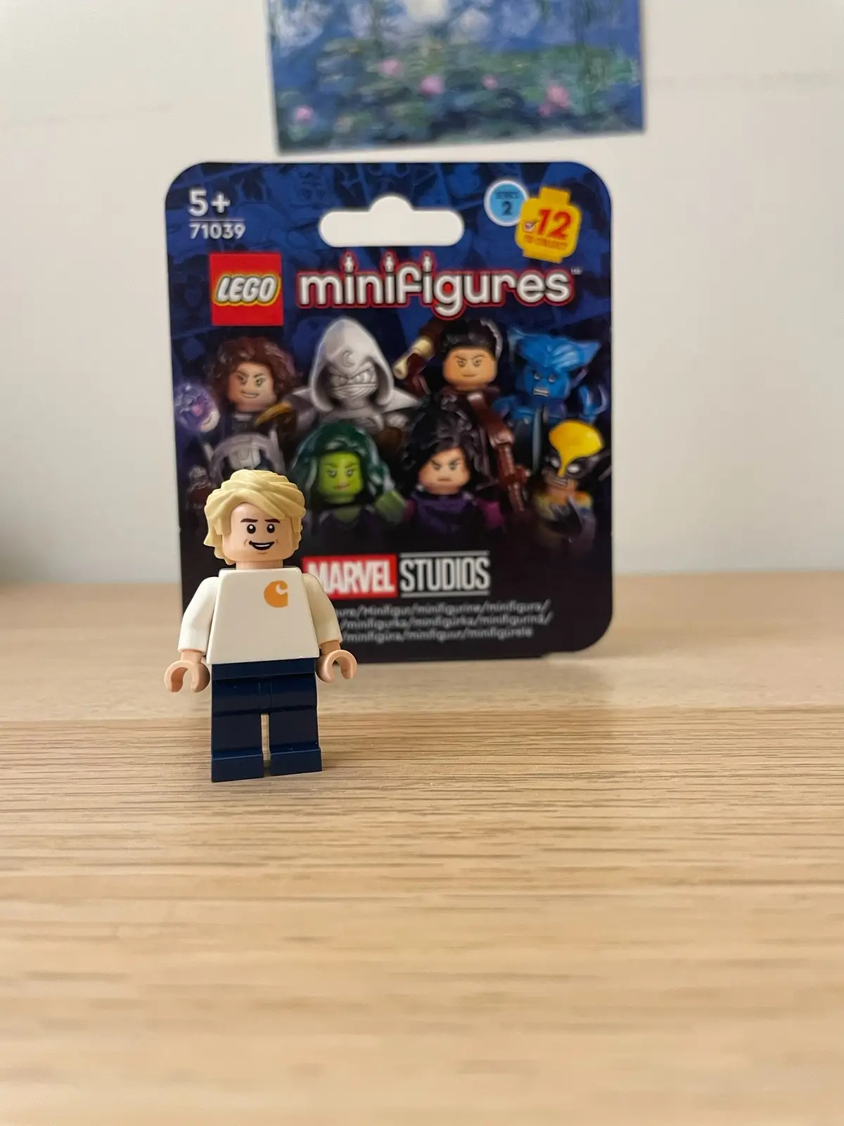 Look who helped me to open it, got a new one !! Hawkeye #lego #legomarvel #cmf #legocmf #minifigure #minifigures #marvelego #wolverine #stopmotion #opening #legostopmotion #stopmotionlegos #unboxinglego #hawkeye #legohawkeye #avengers #legoavengers 