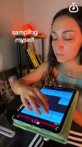 My voice is my greatest instrument 🥁🎺🎶 I love using BandLab’s sampler to catch quick ideas 👩🏻‍🔬 Hit the link in my bio to try it yourself! #bandlab #partner #sampling #vocals #mouthtrumpet #musicapp 
