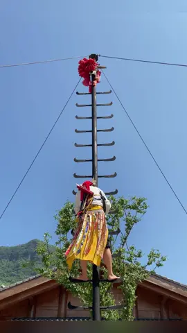 Have you ever seen a ladder of knife rungs and people even can climb it?! It is a traditional custom of the Miao ethnic group, which resembles their pursuits of prosperous and happy lives.  #china  #chinese  #culture  #cool  #climb  #amazing  #impossible