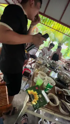 Chồng tui hát nhạc nước bạn 🤣 cười xĩu #mientayquetoi #giadinhchong #xuhuongtiktok 