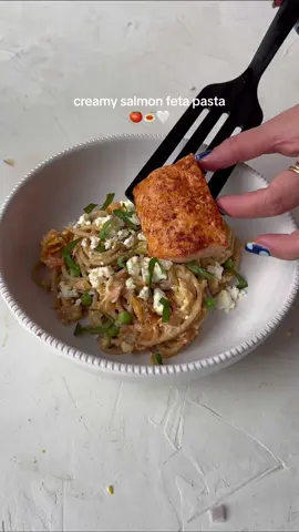 Feta Salmon Pasta 😍 #fetapasta #pastarecipe #salmonrecipe #DinnerIdeas 
