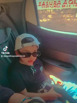 we tan lindo mí sobrino lástima que es hombre y mienten jajaja 