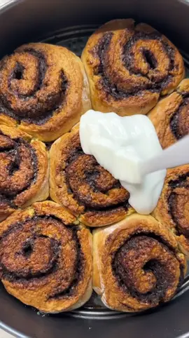 Cinnamon Rolls 🫠☕️🍁🤎 #cinnamonroll #Recipe #EasyRecipe #food #foodtiktok #cooking #baking #forfun #foryou #fy #fyp #foryoupage #foryourpage #asmr #asmrsounds #viral #viraltiktok #chania #crete #greece #greecetiktok 