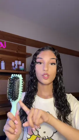 trying the VIRAL hair brush 👀 @BounceCurl #curlyhair 