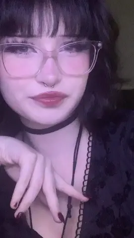 I wiosh i could actually get peircings 🙄