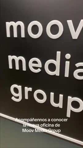 ¡Descubre nuestro nuevo centro de operaciones en Moov Media Group! #MMG #EquipoMMG  #DetrásDeCámaras #Publicidad #Agencia