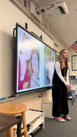 At the beginning of the school year I like to give the students an example of what Star Student week looks like 🤩 this gives my students an opportunity to learn more about me and hopefully builds a better connection!! #teachertok #teachersoftiktok 