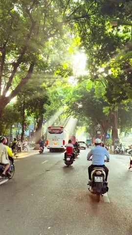 Đường Phan Đình Phùng vào một buổi sáng mùa thu 🍃🍃🍃