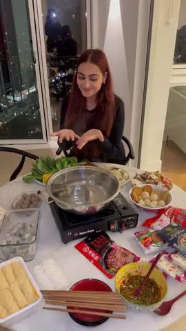 Hosting Pot night at my flat🥢 #oreemart #hotpot #dailyvlog #cooking #asian #vietnamese #hosting #dinnerparty #boba #amberrosebad #eating 