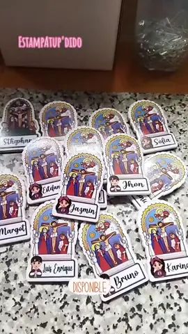 #sublimacion ya contamos con stock en #pinespersonalizados por el #mesmorado #señordelosmilagros 💜 #personalizados #acrilicosublimado 