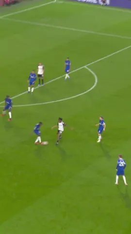Stop that, Moises! 🥜🔥 #chelsea #cfc #caicedo 