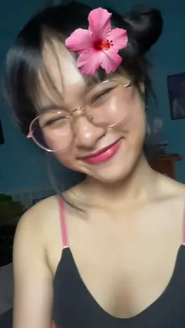 #แลบลิ้นมองคิ้ว #สาวแว่น 