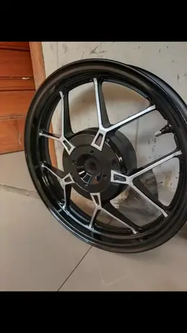 ripaint velg vario led old warna hitam ala2  xmood , yng maubripaint body dan velg wa ajah089514531682 #ripaint #ripaintvelg #ripaintmotor #ripaintvelghitam #xmode #ala2 xmode spidol #fyp 