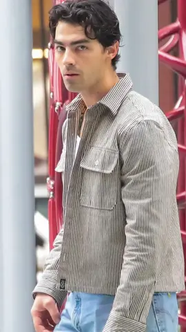 #JoeJonas was spotted leaving his first mediation session two hours after estranged wife #SophieTurner. More details at the link in our bio.