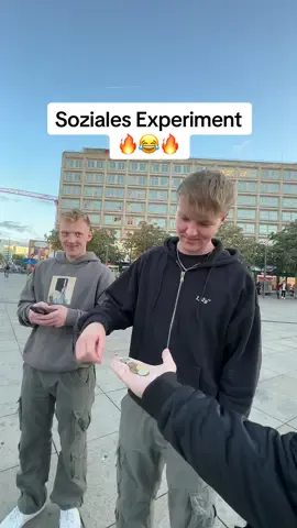 Soziales Experiment  #fy #fyp #fürdich #fürdichseiteviral #foryou #foryoupageofficiall #tiktok #viral #lol #omg 