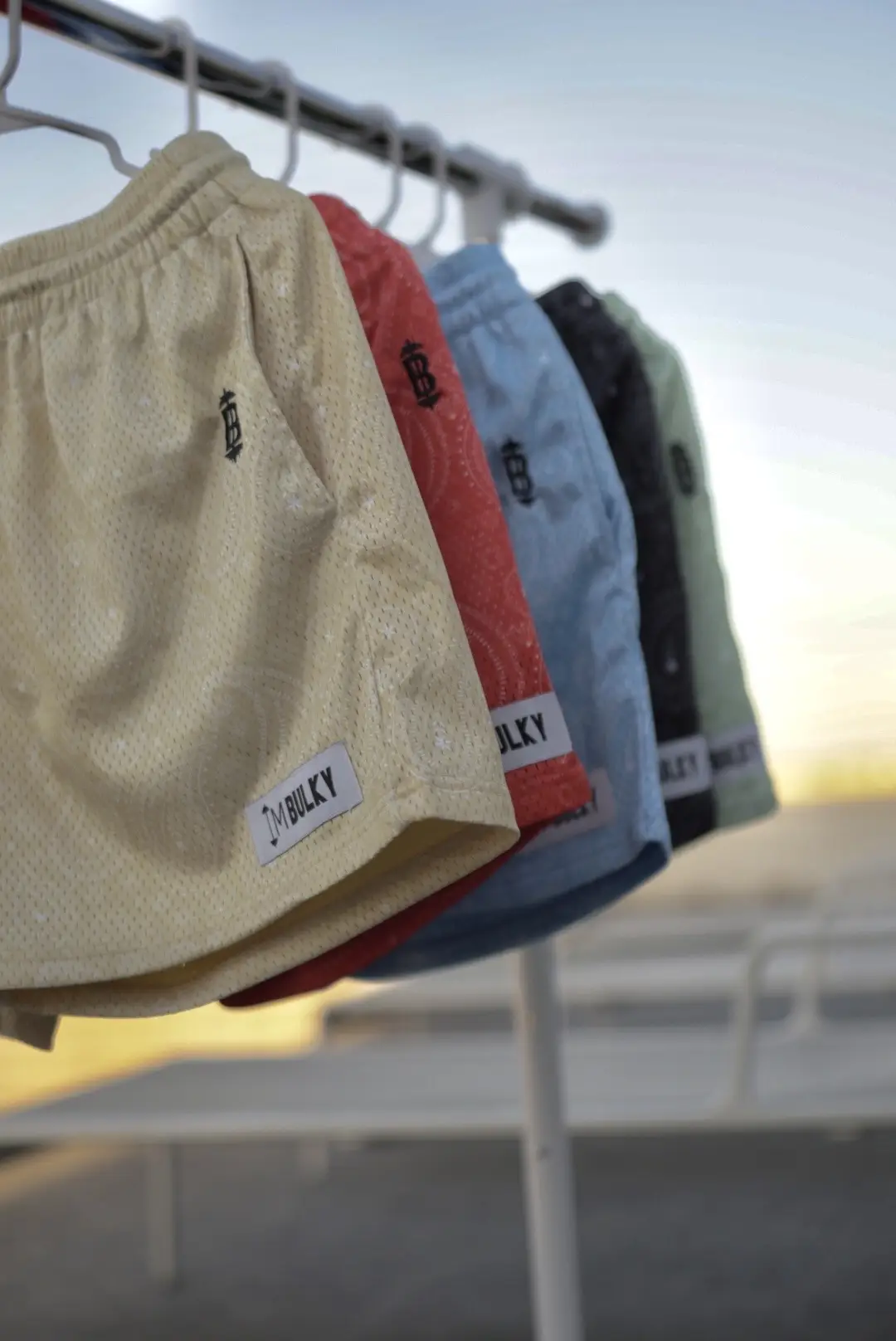 The most confortable shorts you will ever wear are back. Buy now !  www.imbulky.com #explorepage #imbulky 