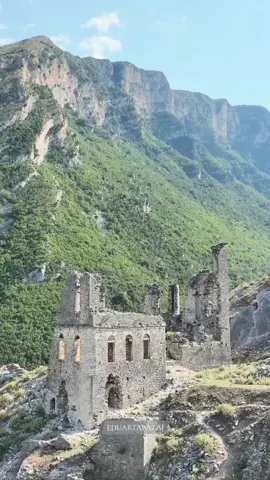 Këlcyra 🇦🇱🇦🇱🇦🇱 Sarajet e Aliut 🇦🇱 #shqipëria #shqiptaretneperbote🇦🇱🌍 #shipe #diasporashqiptare #këlcyra #përmet #foryou #viralalbania #CapCut #viralvideo #fyp #albania #share 