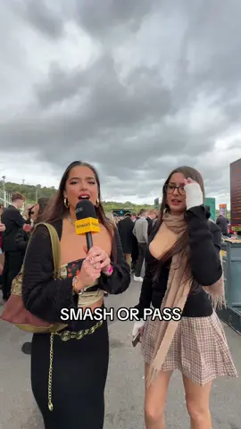 smash or pass at nottingham races #invades #invadesraces #ntu #nottinghamtrent #uniofnotts #nottingham #nottinghamuni #smashtok #smashorpass #smashorpassfacetoface 
