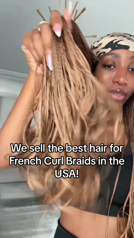 Lightweight silky curly braids >>> #frenchcurlbraids #braids #braidinghair #nollywoodbraids 