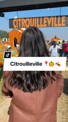 Une journée à @citrouilleville 📍🤩🎃 Enregistre cette video pour ta prochaine activité automnale 🍂🧡 #citrouilleville🎃 #ideesortieenfant #activiteautomnnale #citrouilleville #quebectikto #explorecanada🍁🇨🇦 #saisondescitrouille #autocueillettecitrouille 