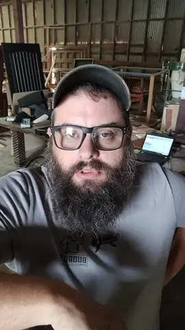#day3 #vlogchallenge #woodshop #SmallBusiness #support #letthembelittle 