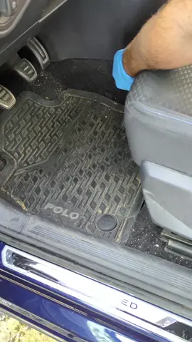Grosse prestation sur cette Volkswagen Polo 🚗💦. Voiture comme neuve 😇 #bubbleauto #clean #cleancar  #asmr #wolkswagen 