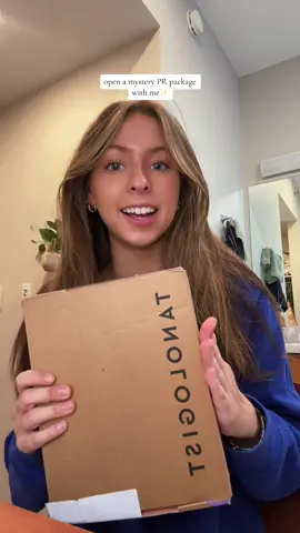 the best PR package ever thank you so so much @TANOLOGIST ✨ #fyp #foryou #pr #prpackage #prpackageunboxing #unboxing #haul #haultok #tanologist #selftanner #microinfluencer 