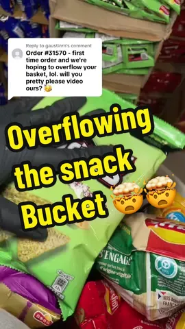 Replying to @gaustinrn Will this be the order that finally overflows my snack bucket??? 👀👀👀#isthistheone #customerchallenge #lovecandyshops #snackaddicts #christmascandyjar #snackbucket⚡️ #makemehungry #pregnanthunger #insanerecipe #holidaychocolates #Inverted 