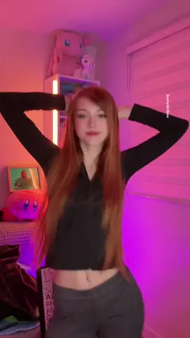 Im live playing just dance!💃🏻 #egirl #makeup #GamerGirl #foryoupage 