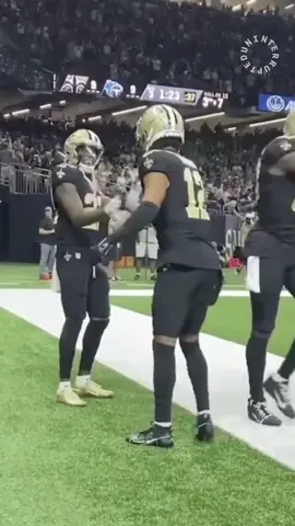 Last season it was the griddy now its the squabble 🔥🔥🔥🔥 via uninterrupted #nfl #ncaafootball #football #footballtiktok #afc #nfc #dancing #squabble #celebrations #touchdown 