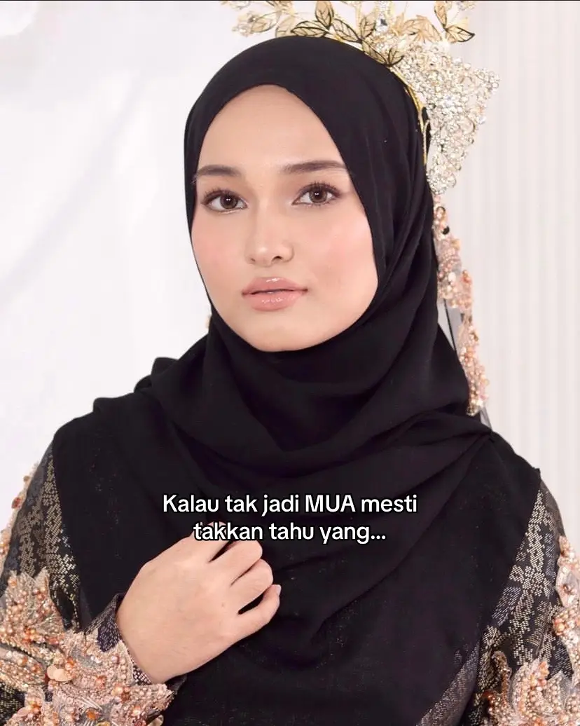 Bakal pengantinn, kalau u tengah cari MUA untuk hari bahagia u, comment dekat bawah tau ☺️ Book sekarang dapat jimat RM100!!