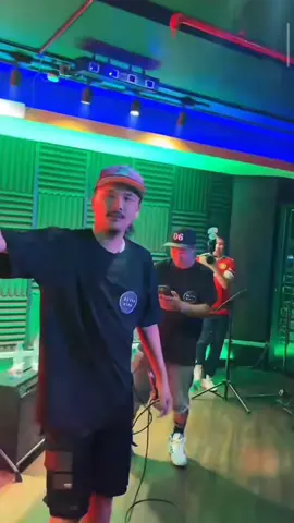 DONG & TUKI LIVE CONCERT IN 