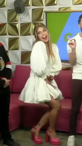 La Yaya #layaya #bellezanatural #parativiral #tiktokoficial #mujerhermosa #chuladademujer #mujertanbella #bellezalatina #viralestiktok #bellezaverdadera 