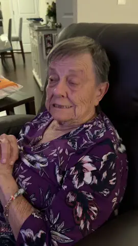 Bedtime Sundowning #ENDALZ #alzheimer #alzheimers #dementia #alzheimersawareness #alzheimersdisease #alzheimerscare #alzheimerscare #caregiver #sundowning 