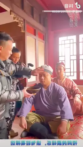 video hậu trường phim China vui nhộn hài hước#chinatiktok #phimtrungquoc #xuhuongtiktok #tuongtactiktok #cườikhôngnhặtđượcmồm 