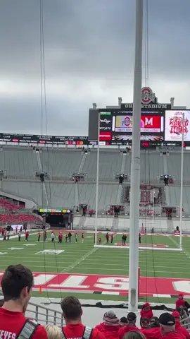 Gameday mood #ohiostatefootball #ohiostate #cheer #football 