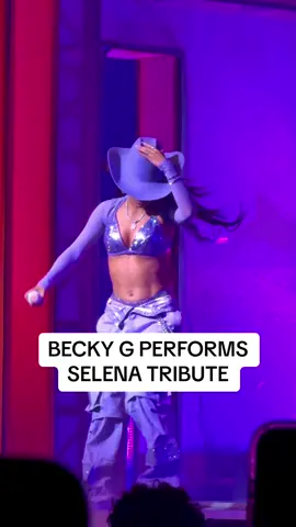 #BeckyG honors #Selena at her LA show of her #micasatucasatour 🌹 #selenaquintanilla #selenaylosdinos 