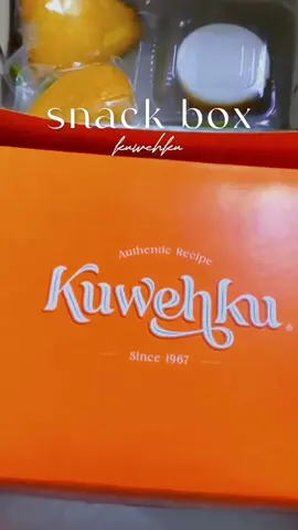 Butuh Snack Box untuk acara special kamu? Yuk order Snack Box di Kuwehku sekarang juga! 🙋🏼‍♀️ #Kuwehku #SnackBox #JajananPasar