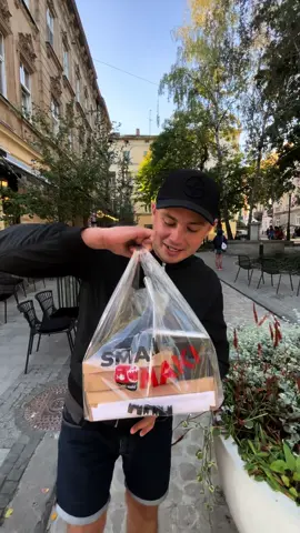 @Доставка їжі SmakiMaki  ⚡Це найшвидша доставка у Львові, отримайте замовлення за 29 хв, в разі спізнення рол вершковий з лососем або піца з шинкою та грибами 30 см в подарунок🤩 🍕Кожна 3 піца у них безкоштовна (з понеділка по четвер) 🔥 - 10% знижки на замовлення із самовивозом #gaskon_official7 #рекомендации #суши #львів 