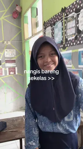 sedih dibuat guru :((😕 #4u #kelas #sekolah #smpn1lohbener 